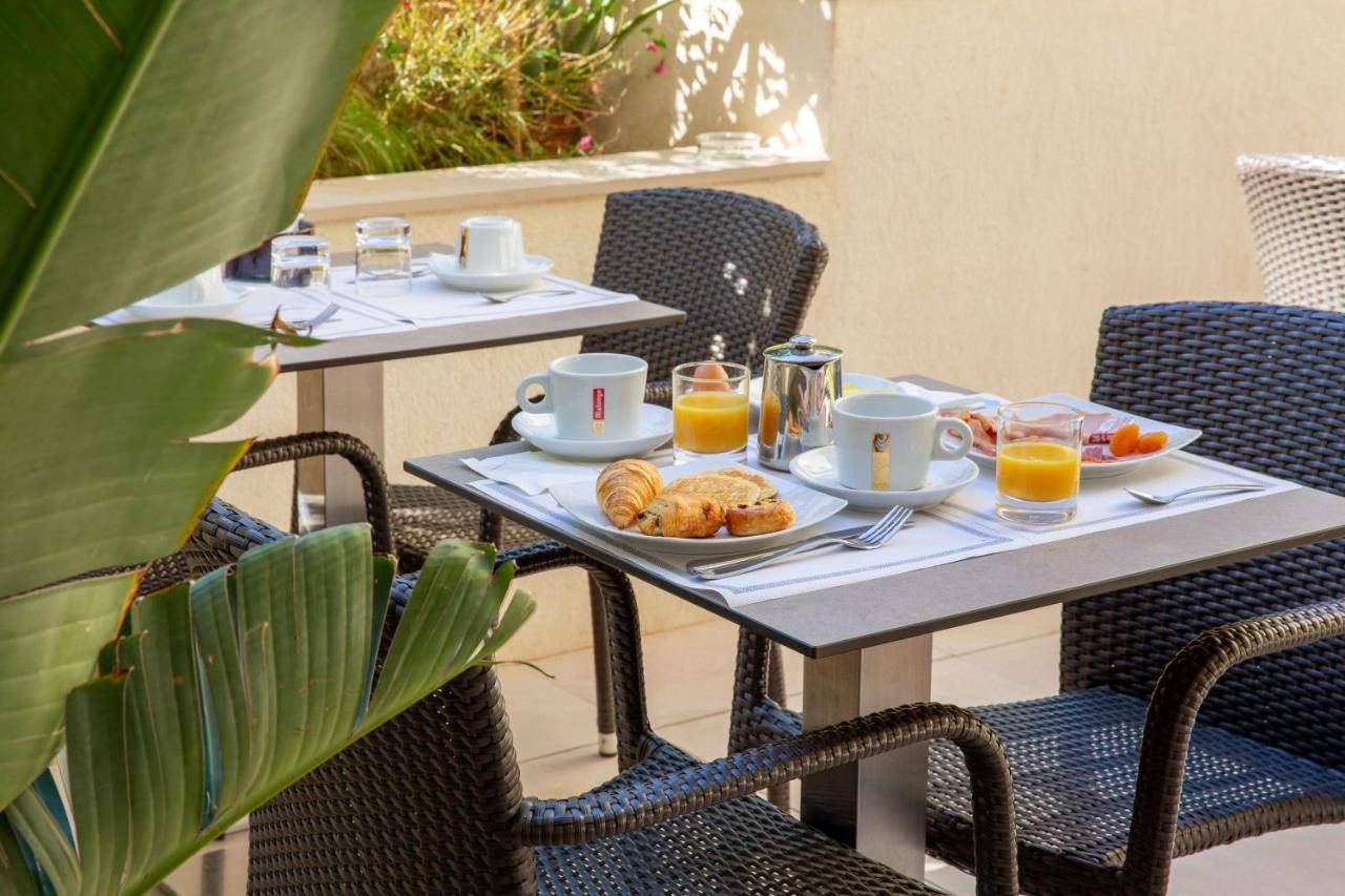 Western & Coeur De Hotel 3*
